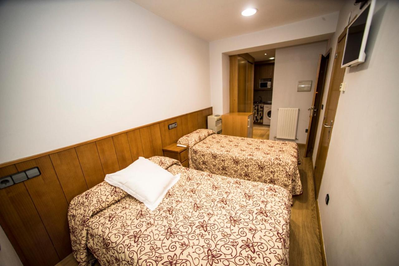 Hostal Caballeros Soria Dış mekan fotoğraf